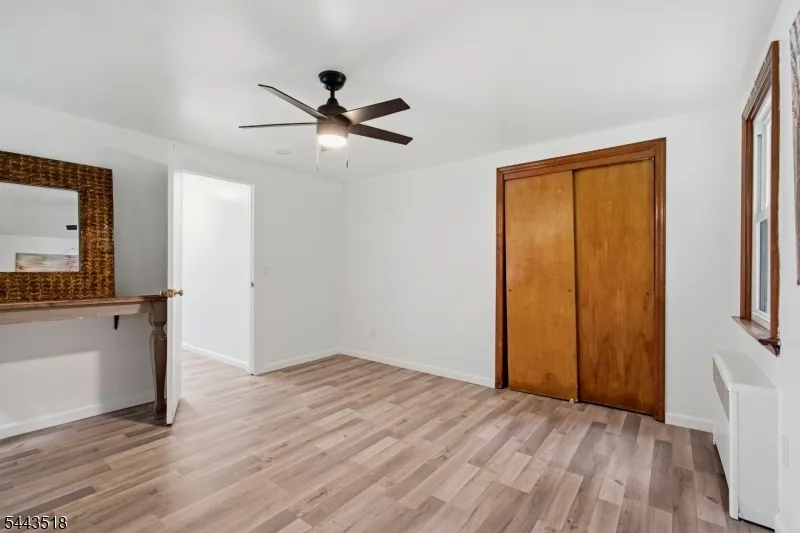 255 E Shore Trl Sparta, NJ 07871