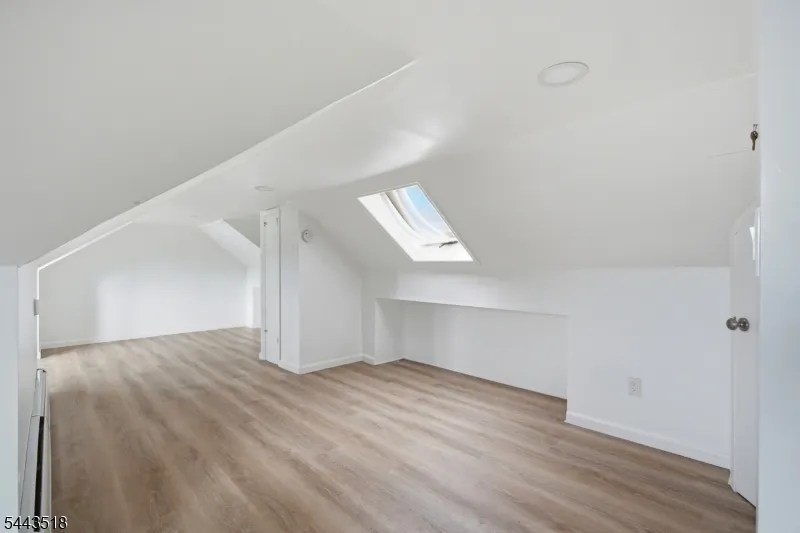 255 E Shore Trl Sparta, NJ 07871