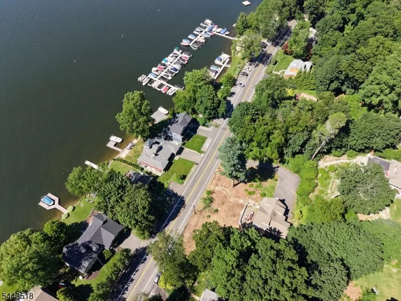 255 E Shore Trl Sparta, NJ 07871