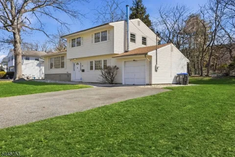 39 Gage Rd