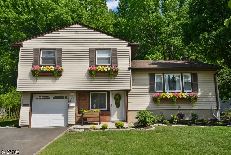 1436 Coolidge St Plainfield City, NJ 07062