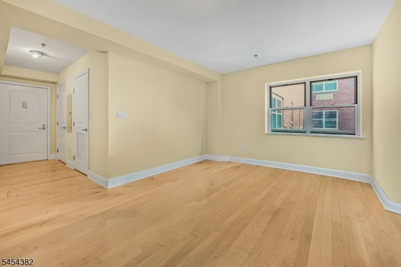70 S Munn Ave #808 Unit 808 East Orange City, NJ 07018