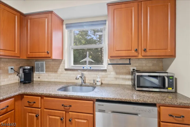 2467 State Route 10 #3B Unit 3B Parsippany-Troy Hills, NJ 07950