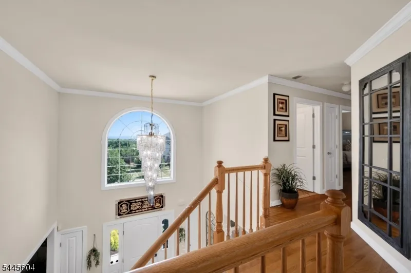 6 Jacob Way Lopatcong, NJ 08865