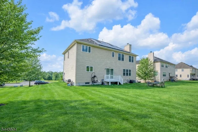 6 Jacob Way Lopatcong, NJ 08865