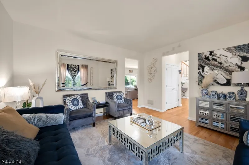 6 Jacob Way Lopatcong, NJ 08865