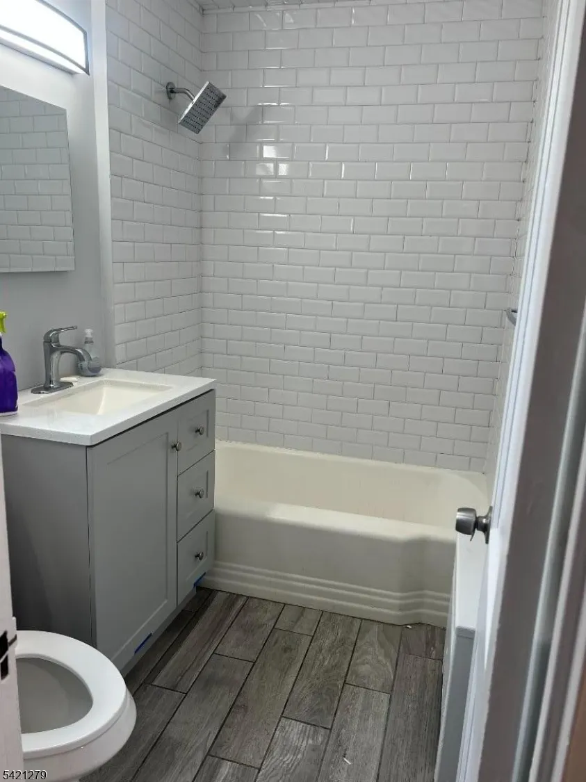 935 Broad St #35B Unit 35B Bloomfield, NJ 07003