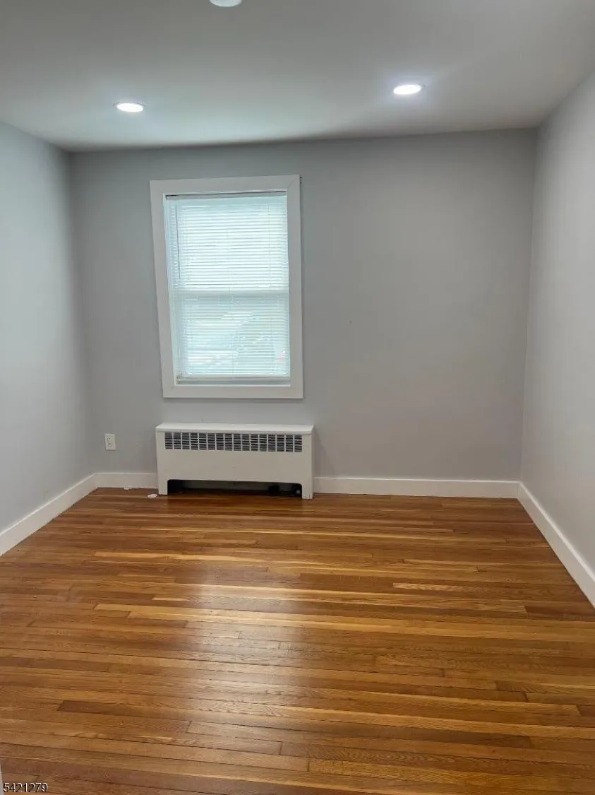 935 Broad St #35B Unit 35B Bloomfield, NJ 07003