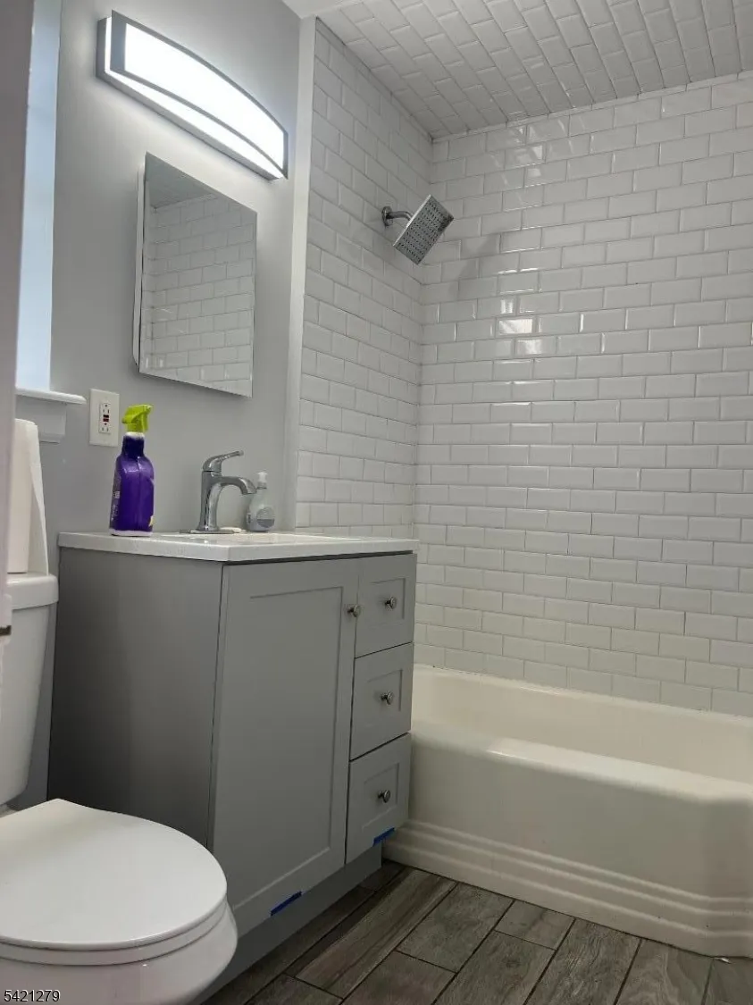 935 Broad St #35B Unit 35B Bloomfield, NJ 07003