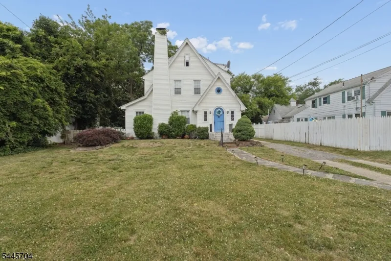 42 S State St Vineland City, NJ 08360