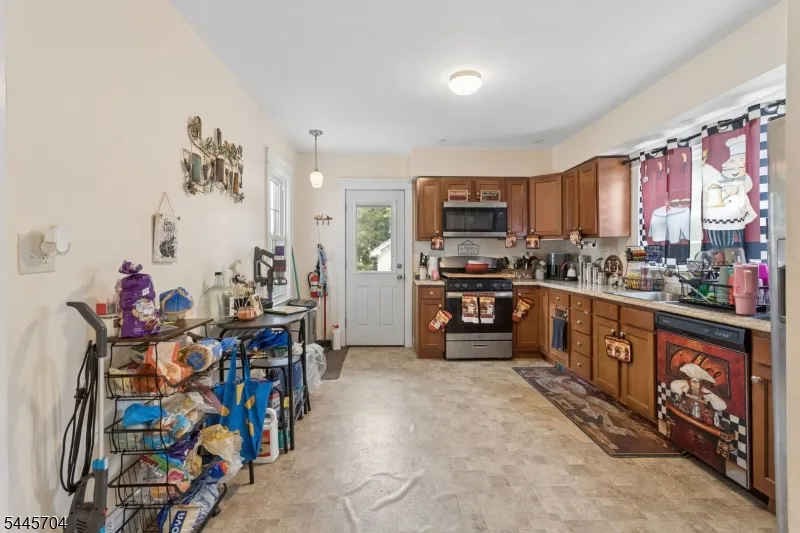 42 S State St Vineland City, NJ 08360