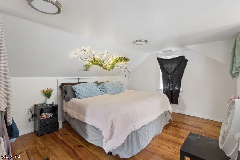42 S State St Vineland City, NJ 08360
