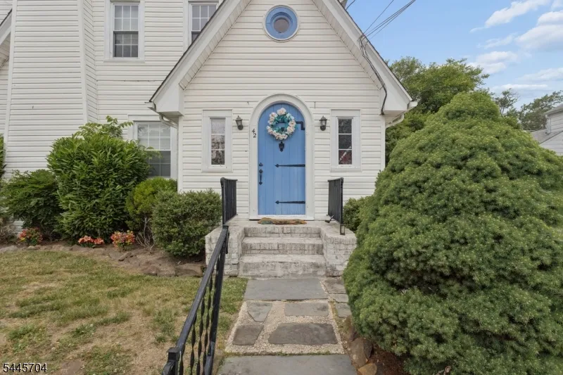 42 S State St Vineland City, NJ 08360