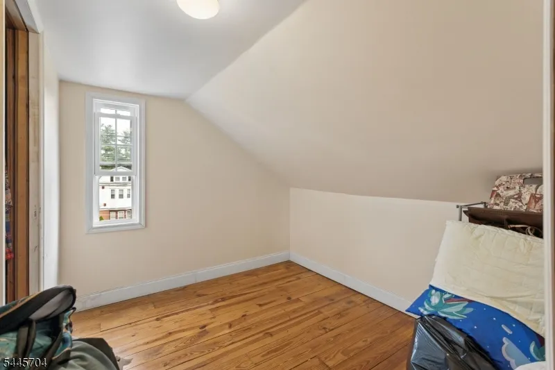 42 S State St Vineland City, NJ 08360
