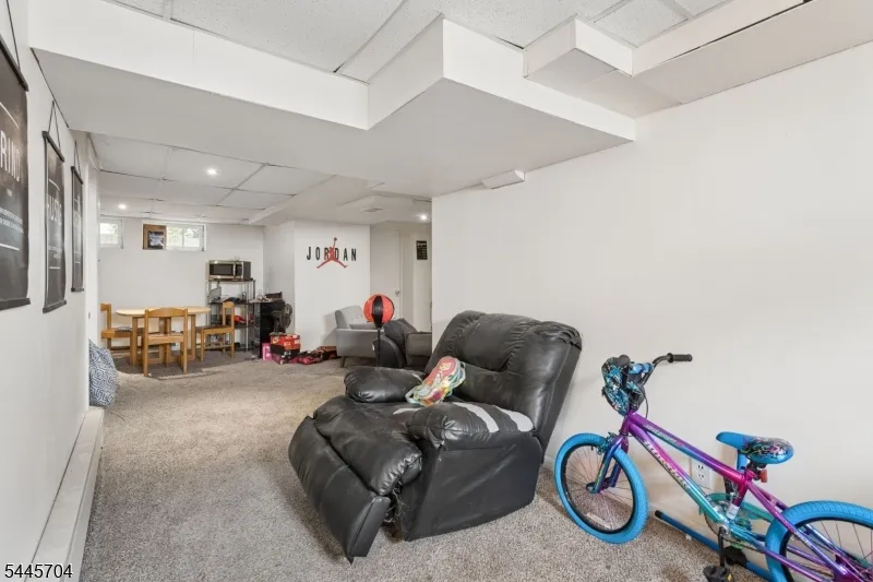 42 S State St Vineland City, NJ 08360