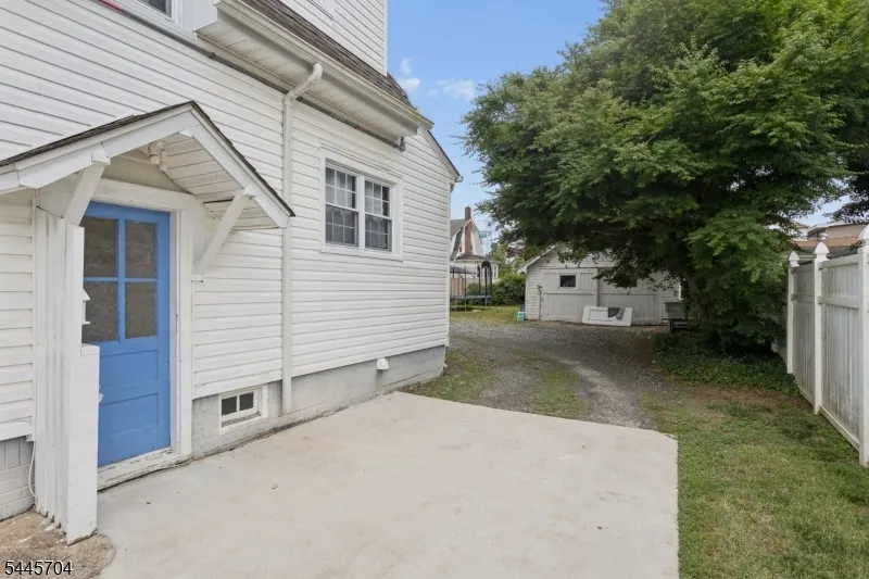 42 S State St Vineland City, NJ 08360