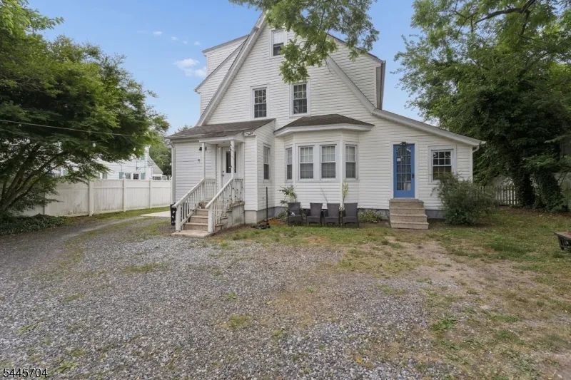 42 S State St Vineland City, NJ 08360