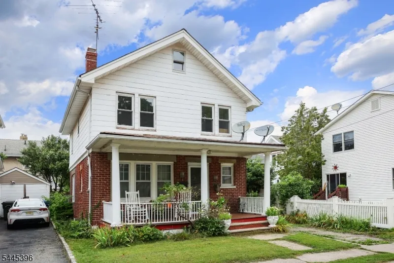 140 Valentine Pl Woodbridge, NJ 07095