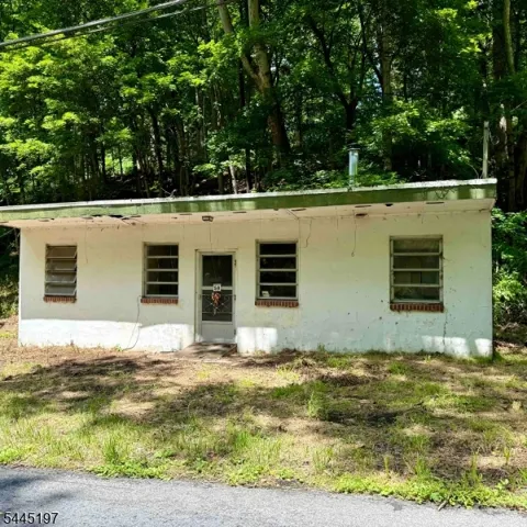 58 Hollow Rd