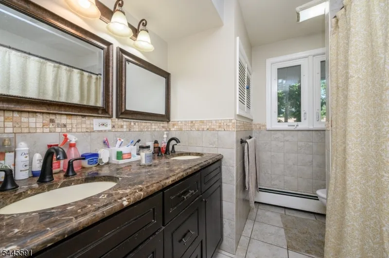 1 Lewis St Haledon, NJ 07508