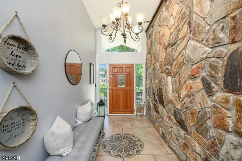 1 Lewis St Haledon, NJ 07508