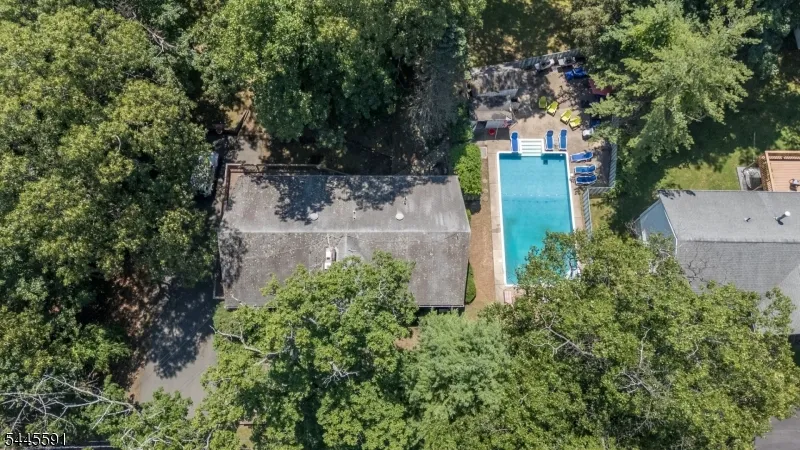 1 Lewis St Haledon, NJ 07508