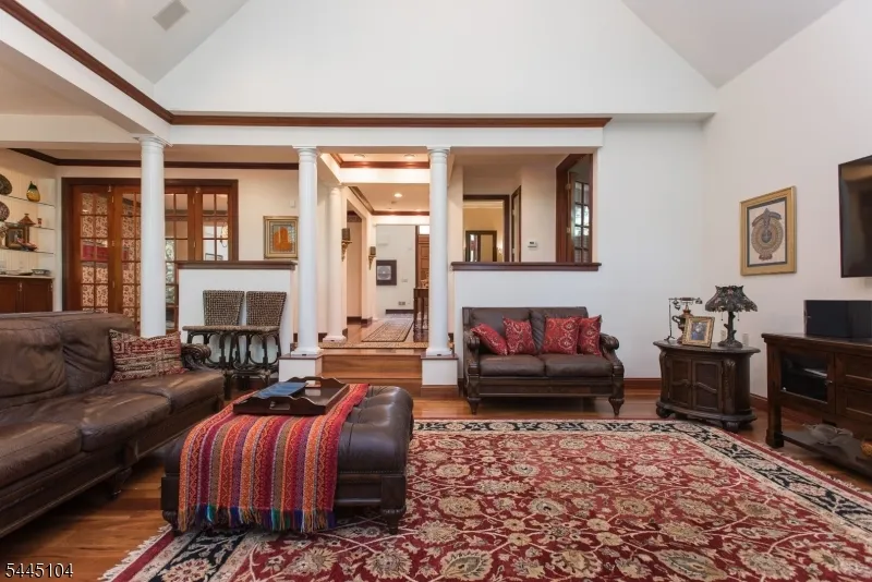 203 Rock Road W Green Brook, NJ 08812