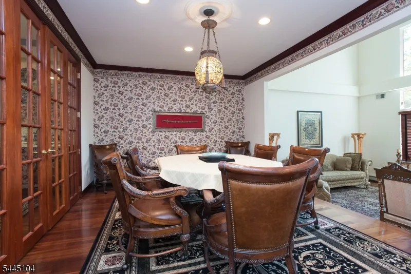 203 Rock Road W Green Brook, NJ 08812