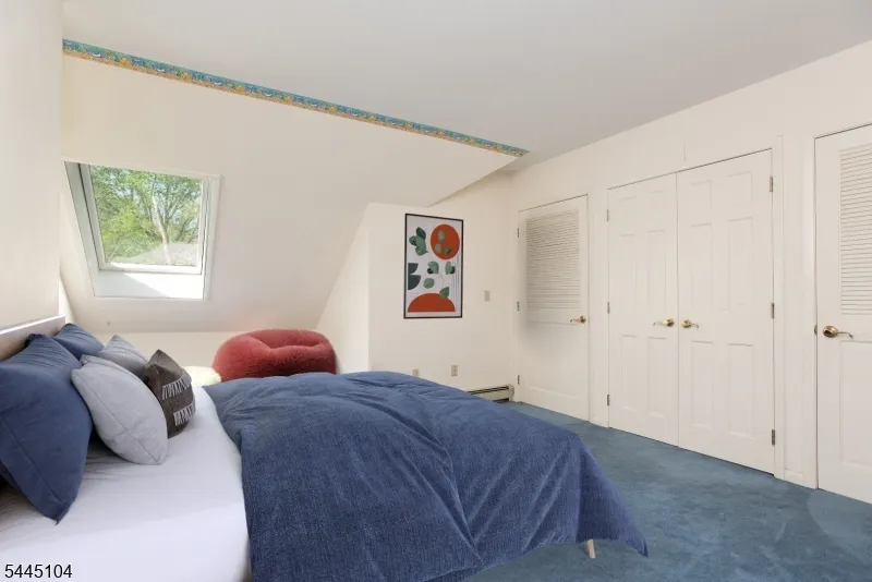 203 Rock Road W Green Brook, NJ 08812