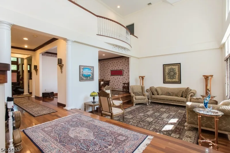 203 Rock Road W Green Brook, NJ 08812