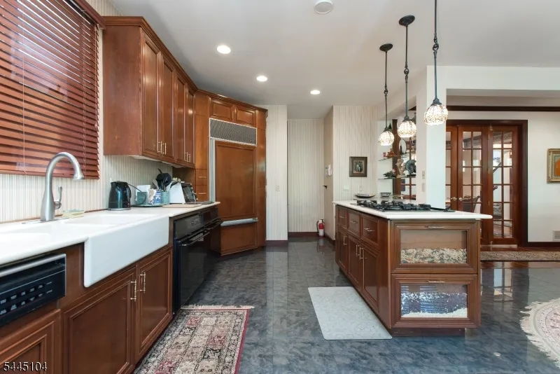 203 Rock Road W Green Brook, NJ 08812