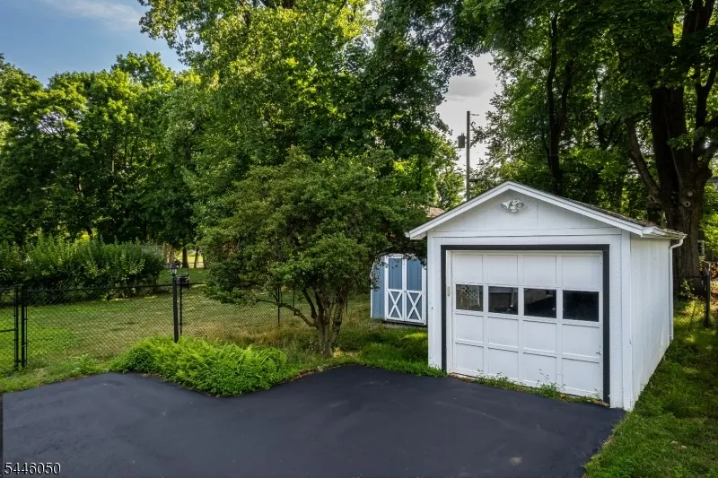 141 Overlook Ave Boonton Town, NJ 07005