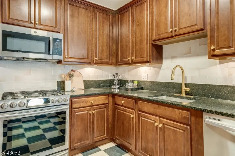 7312 Coventry Ct #312 Unit 312 Riverdale, NJ 07457