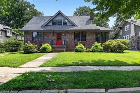 12 Lancaster Ave