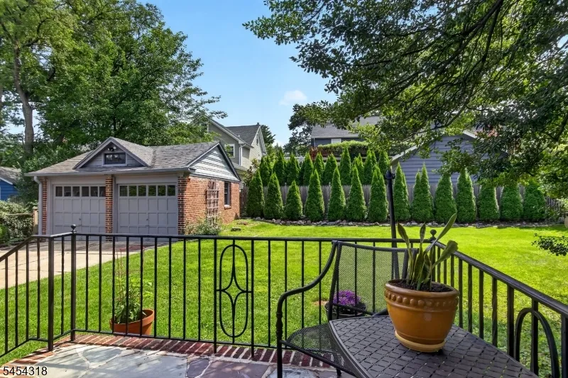 12 Lancaster Ave Maplewood, NJ 07040