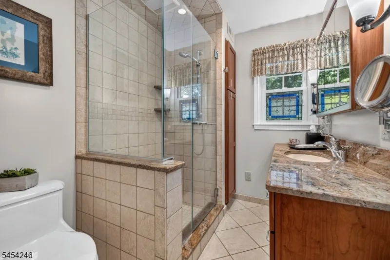 108 Chestnut Ter Rockaway, NJ 07866