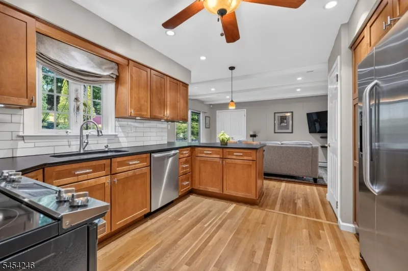 108 Chestnut Ter Rockaway, NJ 07866
