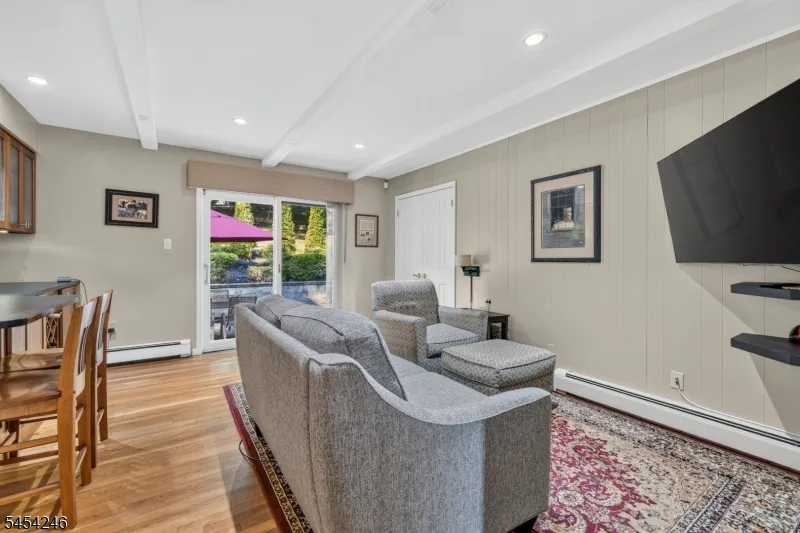 108 Chestnut Ter Rockaway, NJ 07866