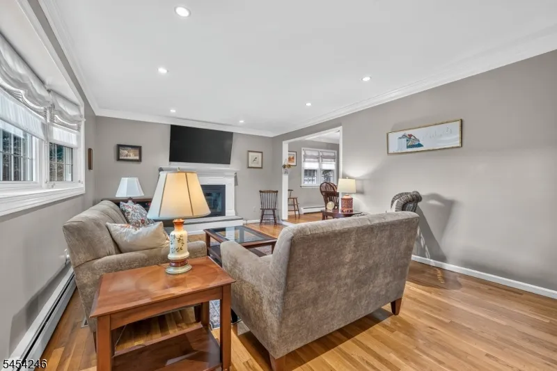108 Chestnut Ter Rockaway, NJ 07866