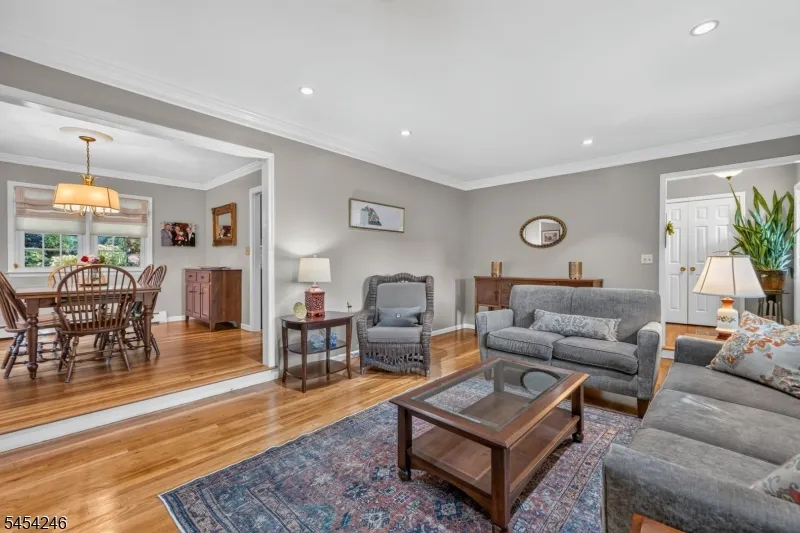 108 Chestnut Ter Rockaway, NJ 07866