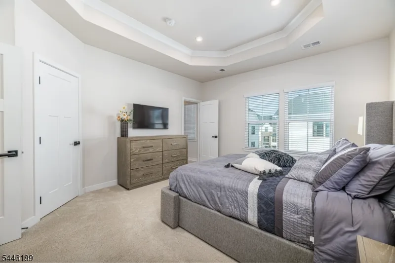 6 Saw Mill Cir Hackettstown Town, NJ 07840