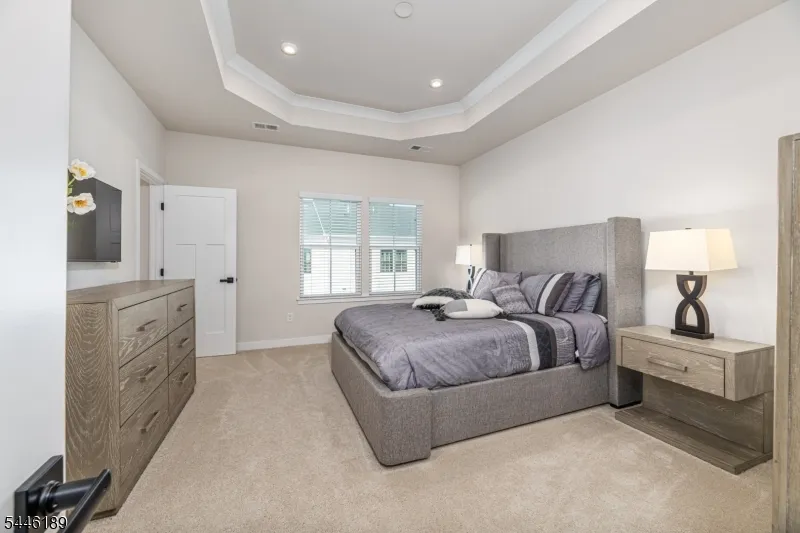 6 Saw Mill Cir Hackettstown Town, NJ 07840