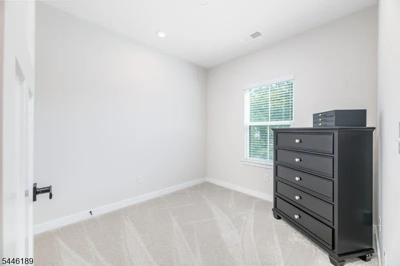 6 Saw Mill Cir Hackettstown Town, NJ 07840