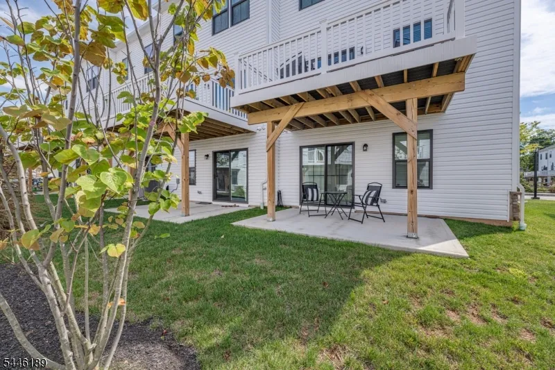 6 Saw Mill Cir Hackettstown Town, NJ 07840