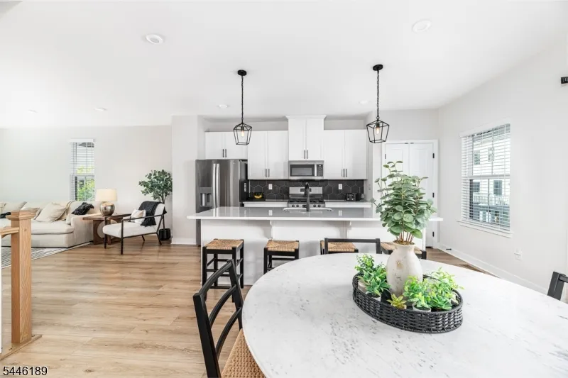 6 Saw Mill Cir Hackettstown Town, NJ 07840