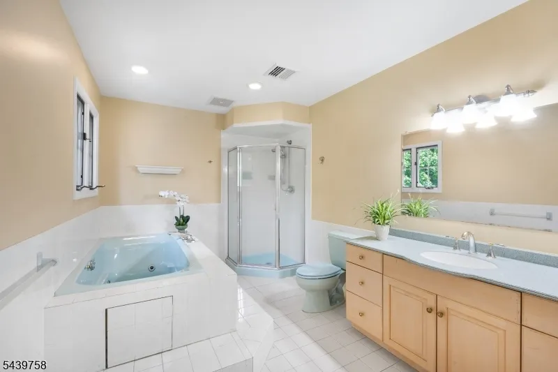 2 William Way Washington, NJ 07853