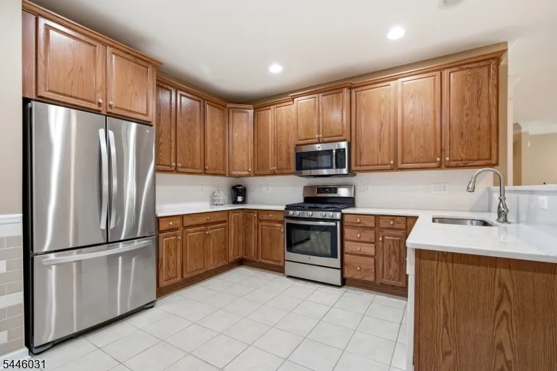 2205 Conrad Way #2205 Unit 2205 Franklin, NJ 08873