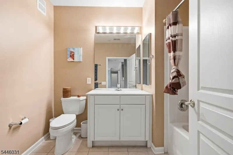 2205 Conrad Way #2205 Unit 2205 Franklin, NJ 08873