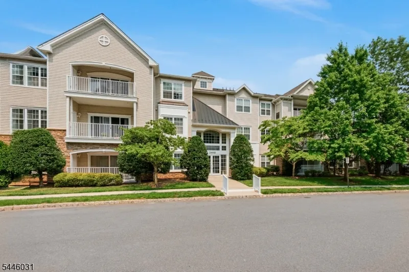 2205 Conrad Way #2205 Unit 2205 Franklin, NJ 08873