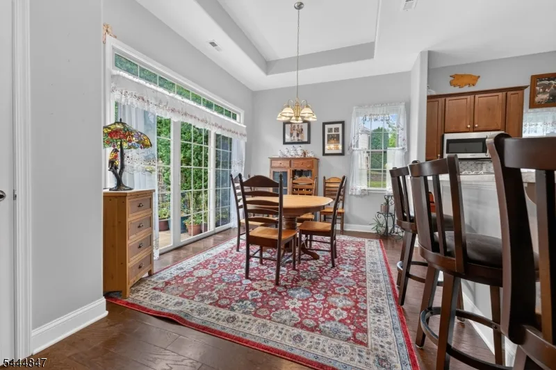 418 Edward St Lopatcong, NJ 08865